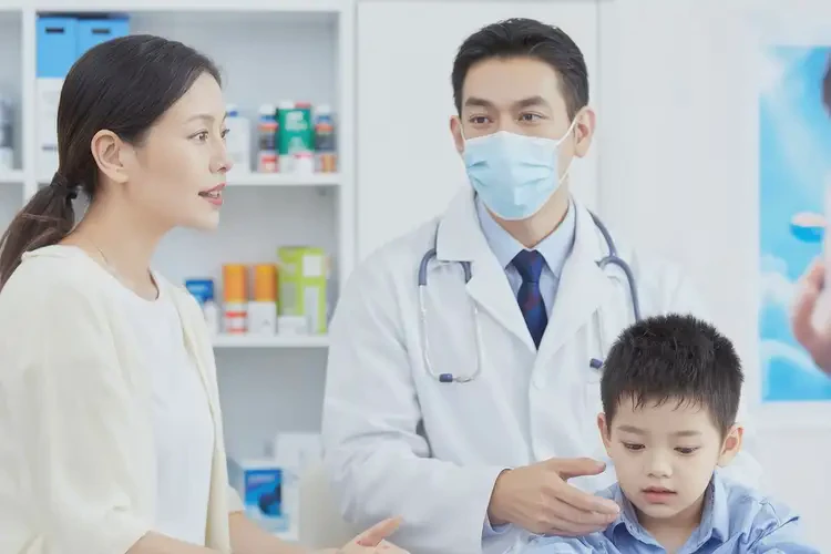 兒童手上長(zhǎng)濕疹可以治好嗎(圖1)