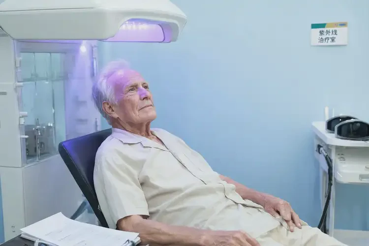 高齡老人臉上容易長濕疹可不可以根治(圖1)