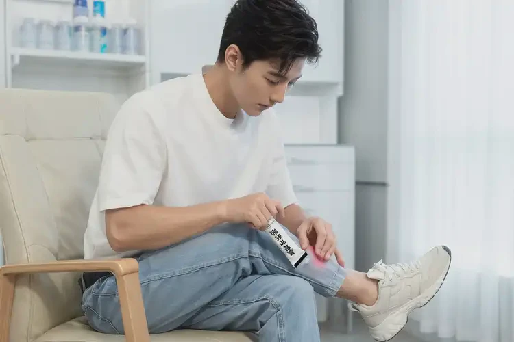 青年人小腿經(jīng)常起濕疹可不可以根治(圖3)