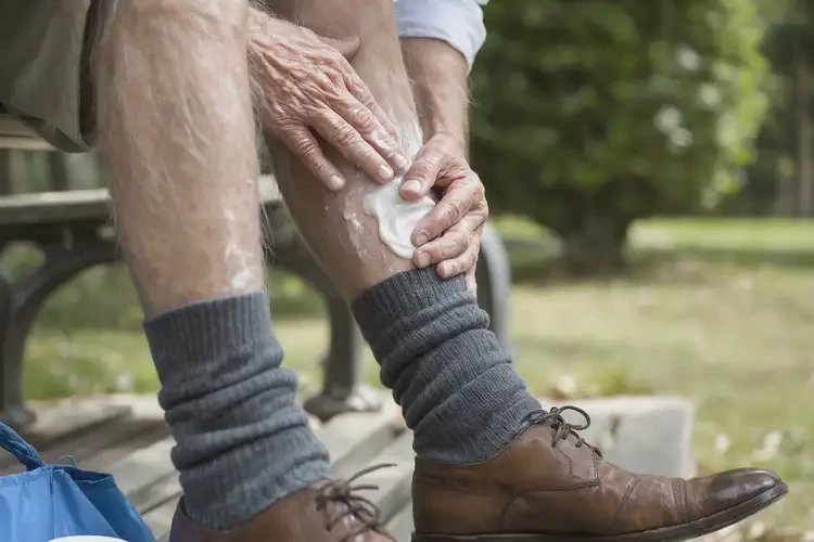 老年人小腿上偶尔起湿疹可不可以根治(图3)