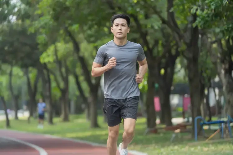 大學(xué)生肛周長(zhǎng)濕疹可不可以根治(圖1)