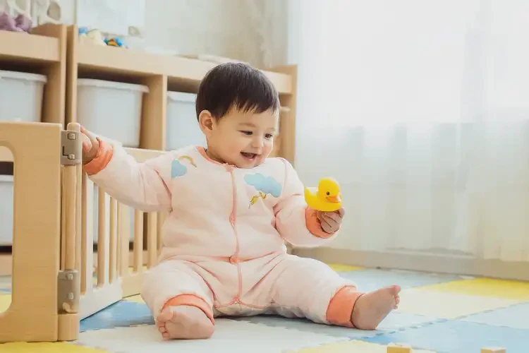 嬰幼兒肚子上出現(xiàn)濕疹可以治好嗎(圖2)