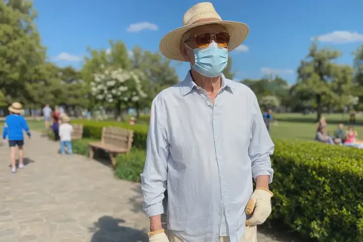 老人脖子容易長濕疹可以徹底自愈嗎(圖1)