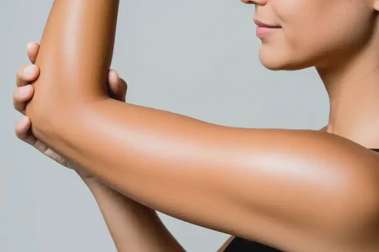 女生手臂偶爾起濕疹可以治好嗎(圖3)