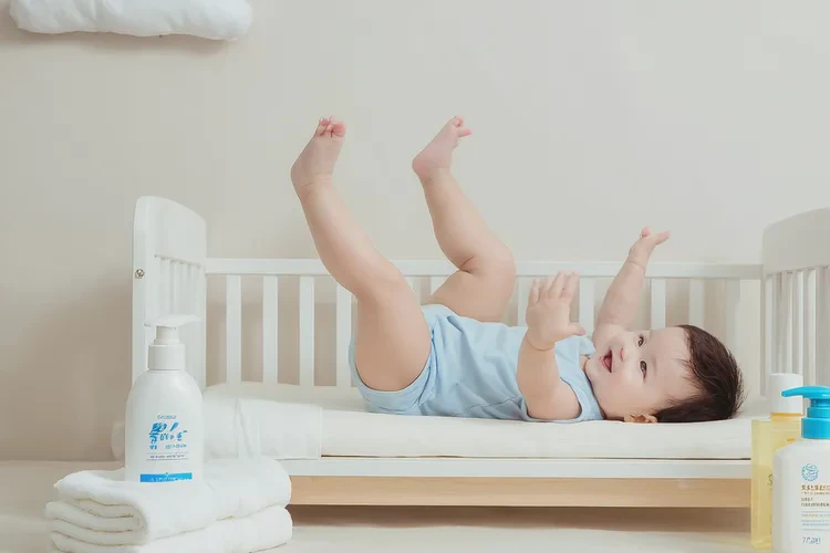 嬰幼兒屁股容易長濕疹可以治愈嗎(圖2)