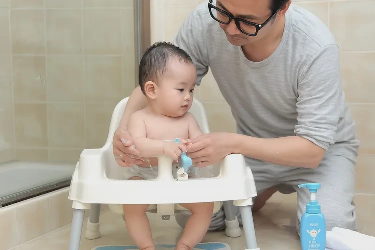 寶寶屁股長(zhǎng)濕疹可以治愈嗎(圖2)