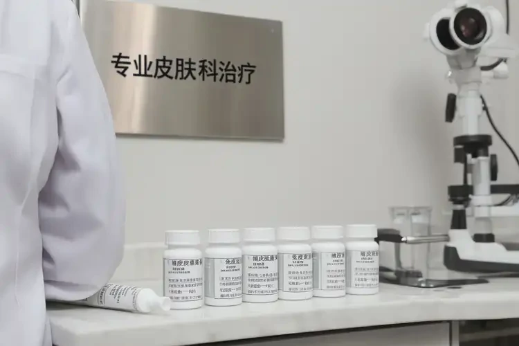 女生身上出現(xiàn)濕疹可以治好嗎(圖2)