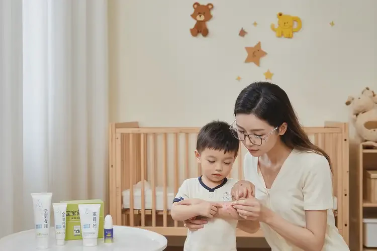 小兒臉上出現(xiàn)濕疹可以治好嗎(圖3)