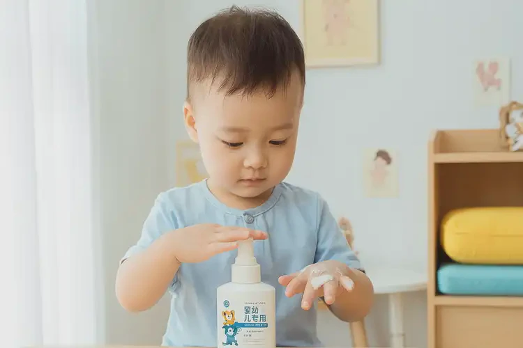 幼兒手上偶爾起濕疹可以治好嗎(圖2)