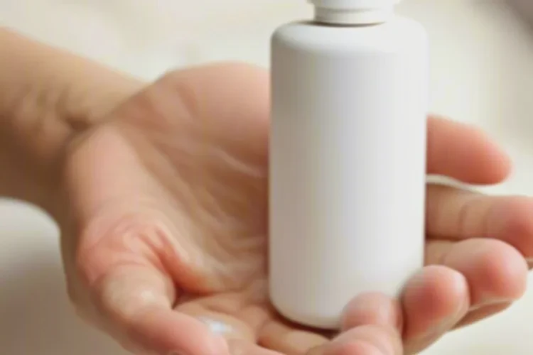 老人手臂上長濕疹可以治愈嗎(圖3)