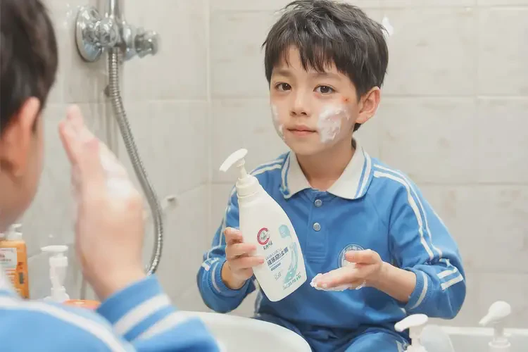 小學(xué)生面部偶爾起濕疹可以治好嗎(圖2)