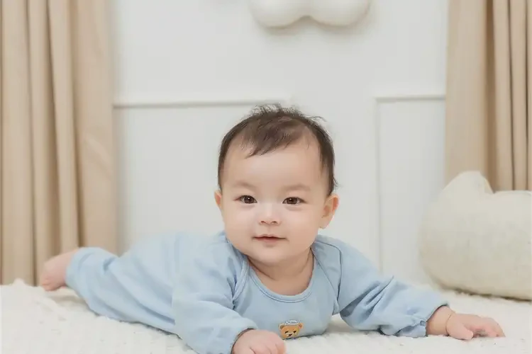 寶寶脖子容易長濕疹可以治好嗎(圖2)