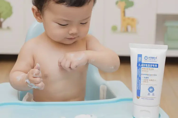 小兒手臂經(jīng)常起濕疹可以治好嗎(圖4)