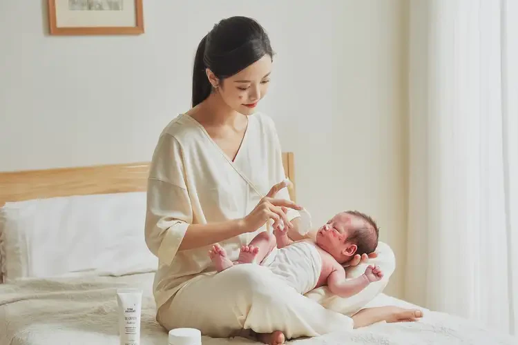 新生兒手臂上偶爾長(zhǎng)濕疹可不可以根治(圖3)