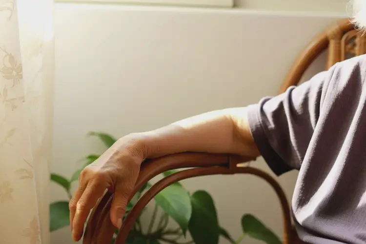 老人身上容易起濕疹可以治好嗎(圖4)