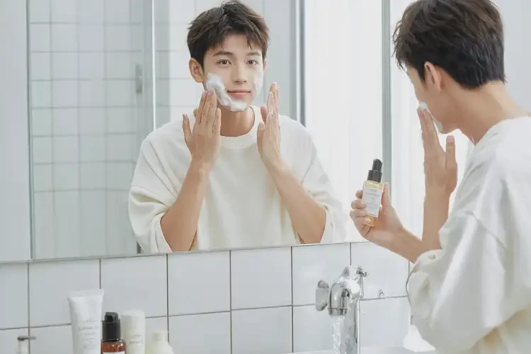 男生脖子上起濕疹可以治好嗎(圖2)