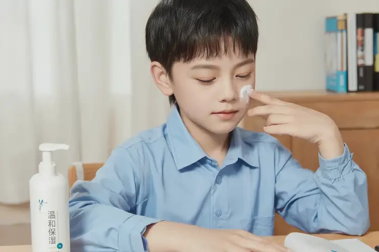 小學(xué)生四肢起濕疹可不可以根治(圖2)