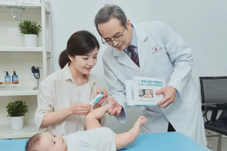 幼兒肛周起濕疹不管它會(huì)自己自愈嗎(圖2)