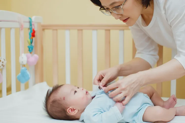 嬰兒脖子容易起濕疹可以治愈嗎(圖3)