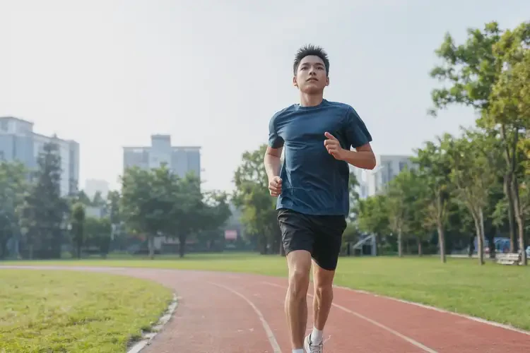 大學(xué)生肚子經(jīng)常長濕疹可不可以徹底自愈(圖2)