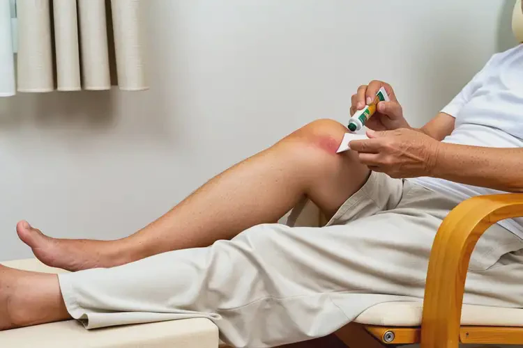 高齡老人大腿出現(xiàn)濕疹可不可以根治(圖2)