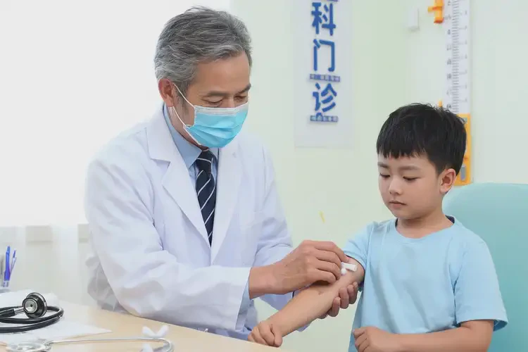 少兒身上長(zhǎng)濕疹可以治好嗎(圖3)