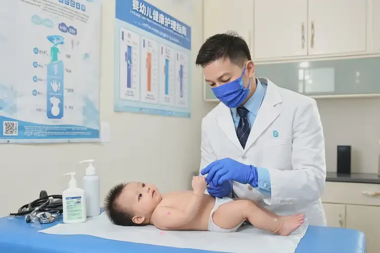 嬰幼兒屁股上長(zhǎng)濕疹不管它會(huì)自己好嗎(圖1)