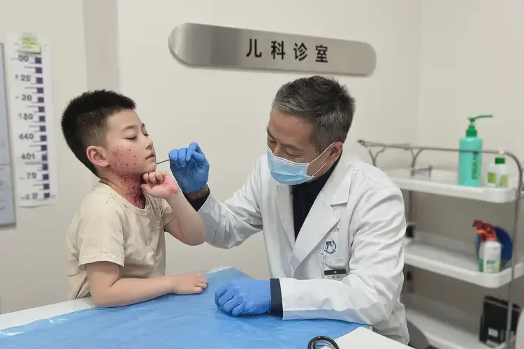 幼兒脖子經(jīng)常起濕疹可不可以根治(圖3)