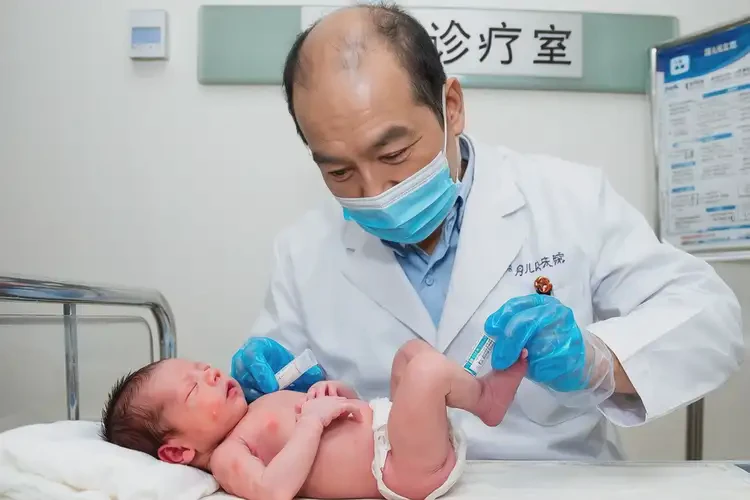 新生兒全身出現(xiàn)濕疹可不可以根治(圖3)