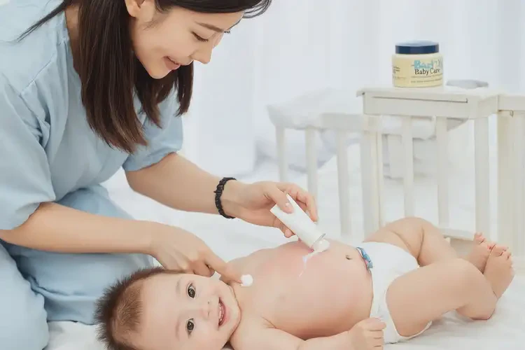 孩子肚子出現(xiàn)濕疹可不可以徹底自愈(圖3)