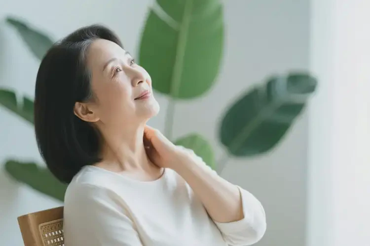 產(chǎn)婦脖子上起濕疹可以治好嗎(圖1)