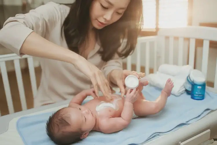 新生兒大腿上經(jīng)常起濕疹可不可以根治(圖3)