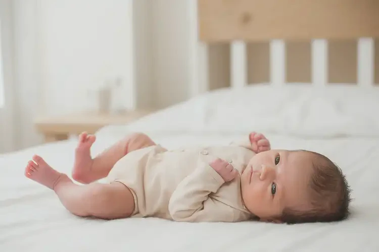 新生兒腳上偶爾起濕疹可不可以根治(圖2)