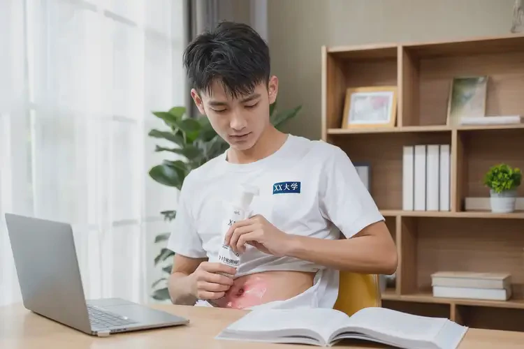 大学生肚子上经常起湿疹可不可以根治(图1)