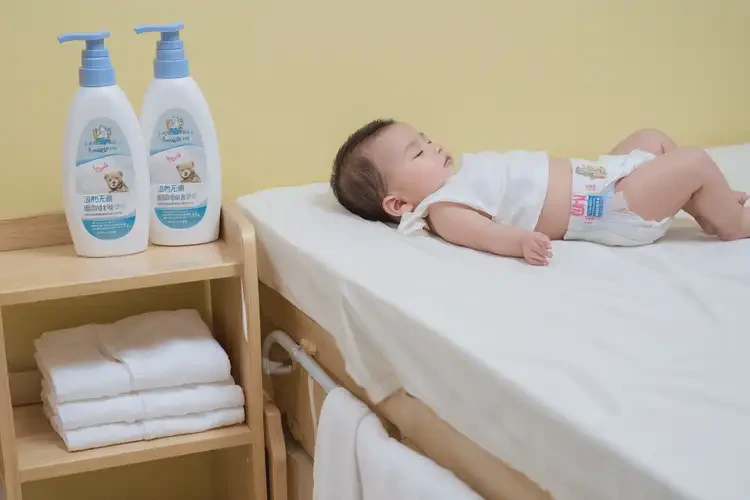 嬰兒肛周經(jīng)常長(zhǎng)濕疹可以治好嗎(圖3)