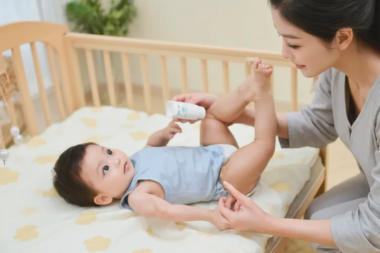 寶寶肛周長濕疹可以治愈嗎(圖2)