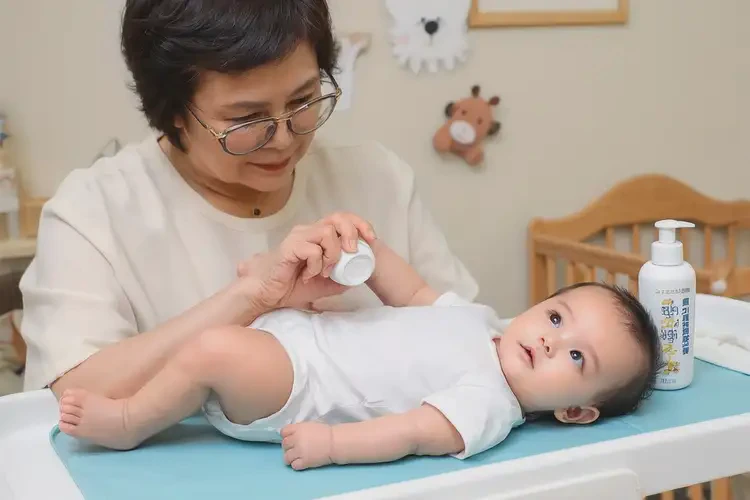 新生兒手上有濕疹可不可以根治(圖3)