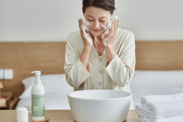 哺乳期媽媽大腿經(jīng)常長濕疹能靠自己自愈嗎(圖2)