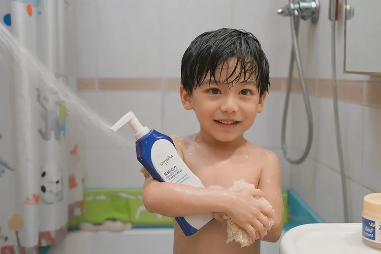 孩子全身經(jīng)常起濕疹可以治愈嗎(圖1)