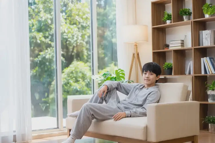 青少年臉上容易長濕疹可以治好嗎(圖1)