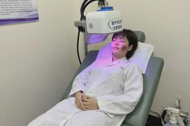 产妇脸上容易起湿疹可以治好吗(图1)