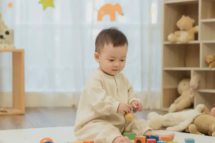 寶寶小腿上出現(xiàn)濕疹可以治好嗎(圖1)