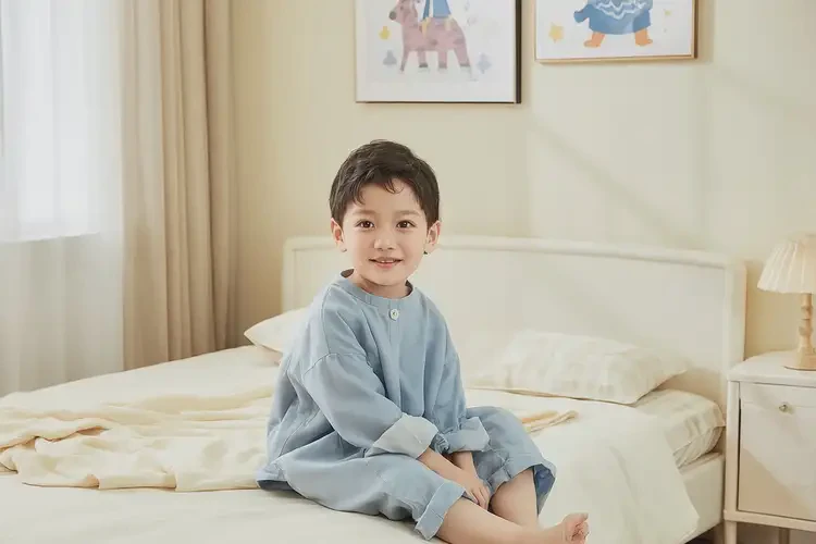 小兒肚子偶爾長濕疹可以治好嗎(圖2)