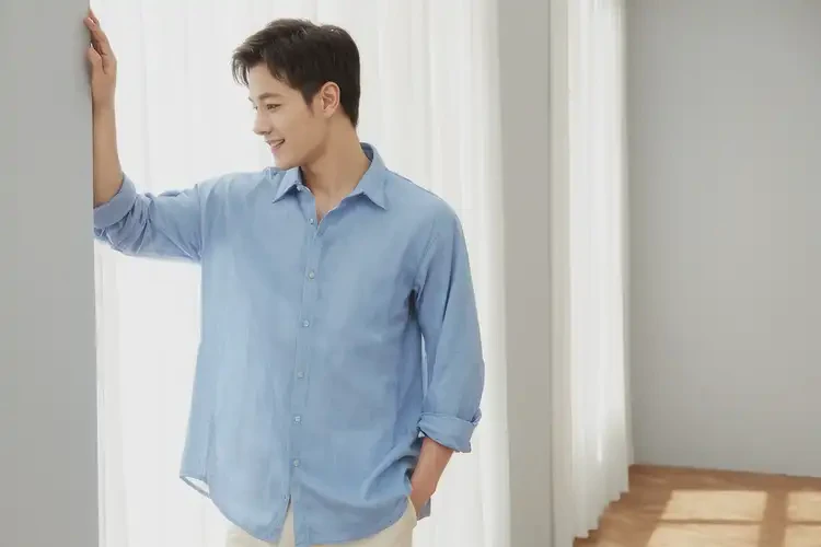 青年人脖子上偶尔长湿疹可以治好吗(图2)