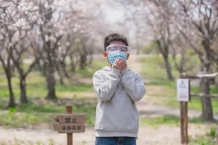 青少年大腿上容易起濕疹可以治好嗎(圖2)