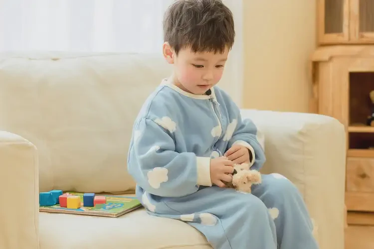 小儿四肢长湿疹可以治好吗(图2)