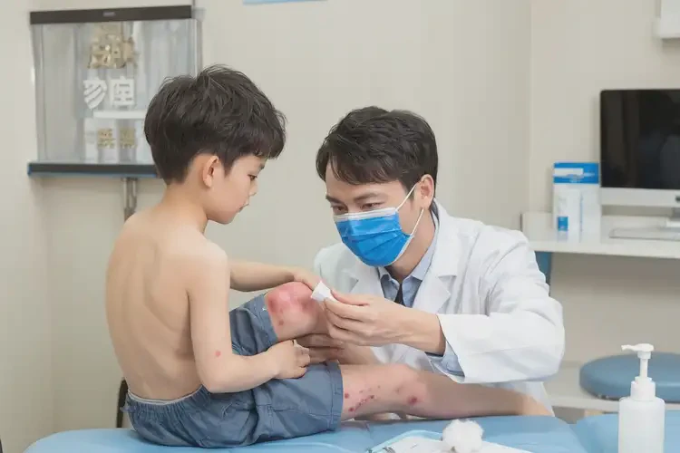 小兒大腿上長濕疹可以治好嗎(圖3)