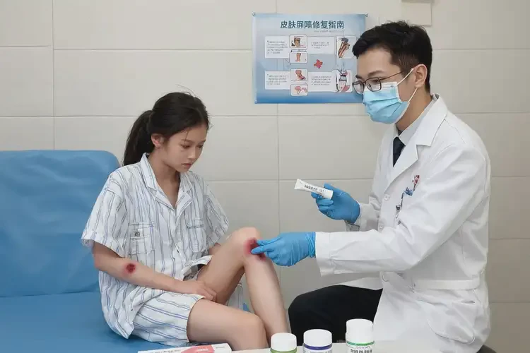 产妇大腿上经常长湿疹可以治好吗(图3)