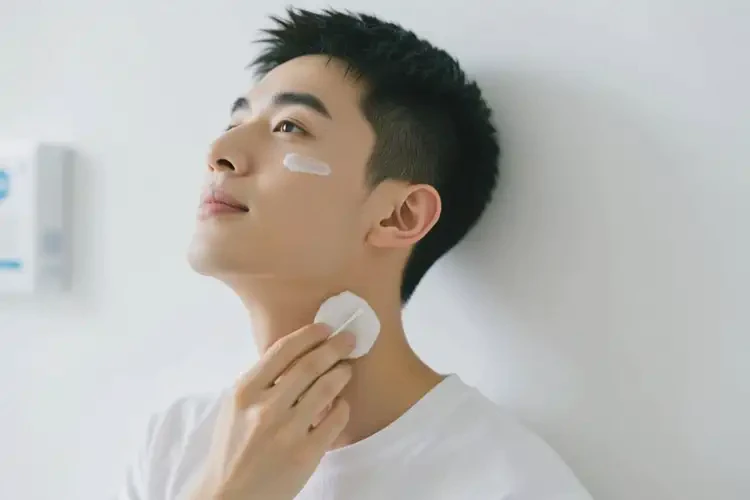 青年人脖子容易起濕疹可以治好嗎(圖4)