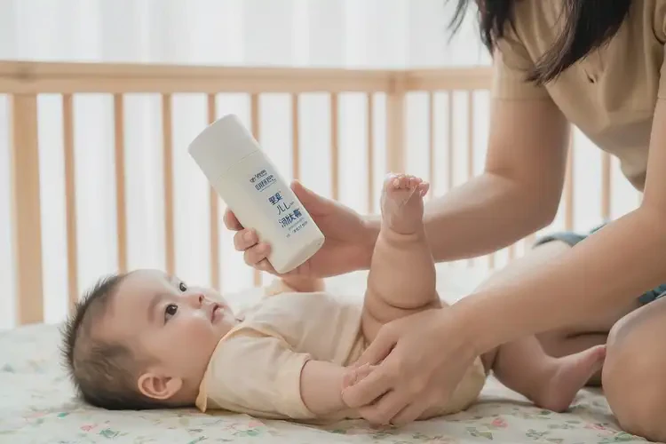 幼兒肚子上經(jīng)常長濕疹可以治好嗎(圖3)